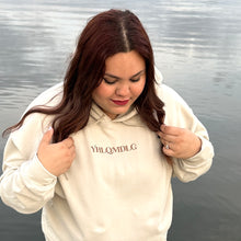 Load image into Gallery viewer, Este Año Cream Hoodie